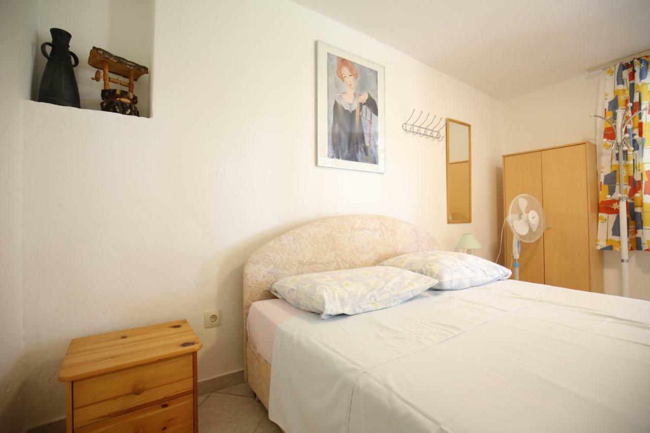 Apartments Paleka Petrcane Exterior photo
