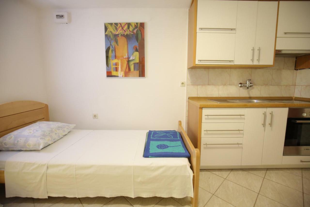 Apartments Paleka Petrcane Exterior photo