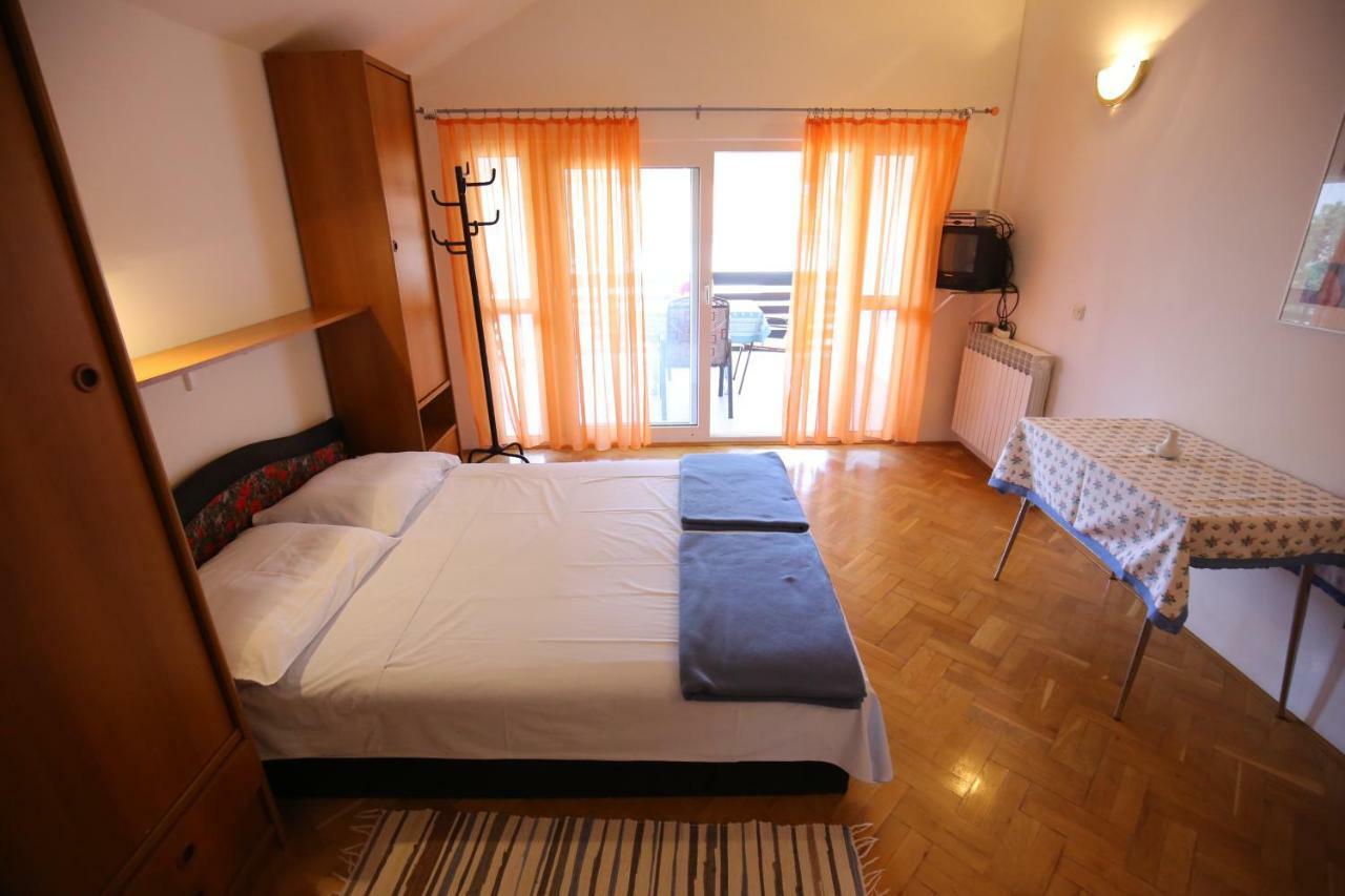 Apartments Paleka Petrcane Exterior photo